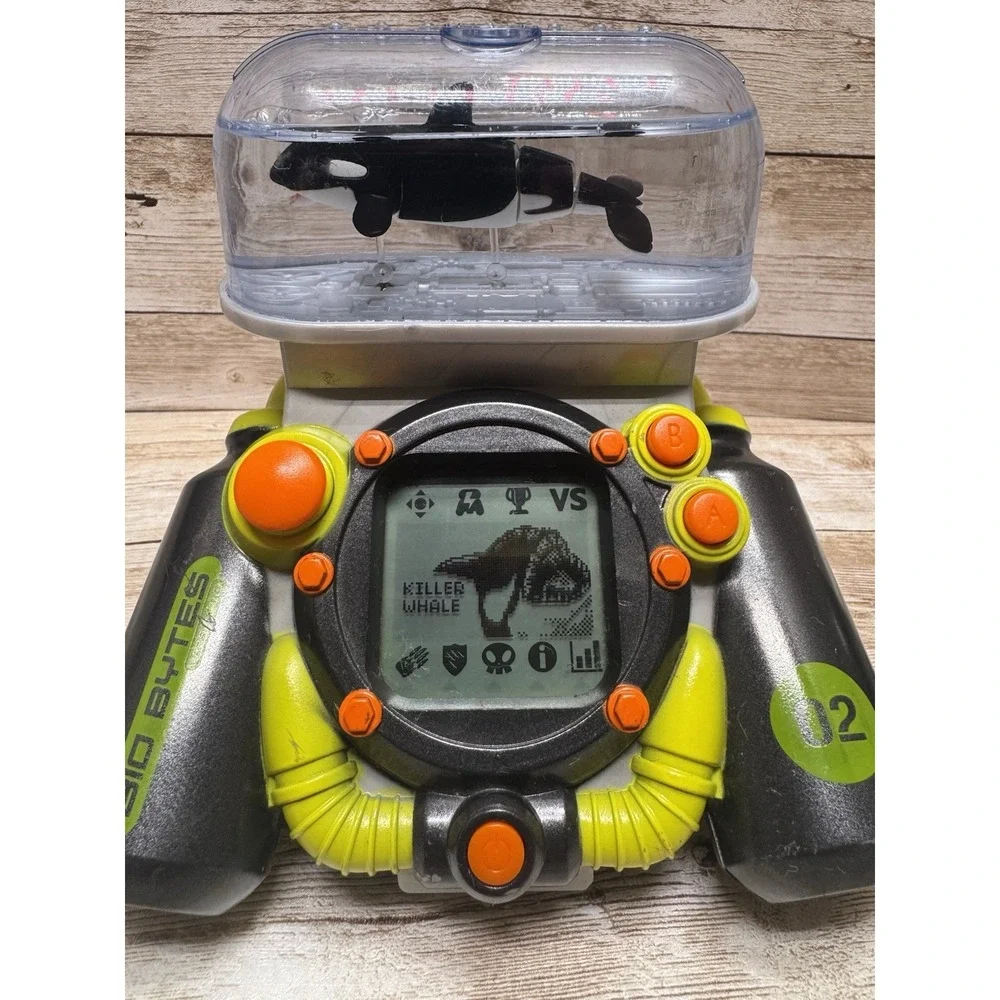 2007 Lot Bio Bytes 5 Animal Electronic Handheld Travel Game Water Tank